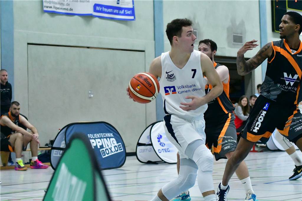 Schiedsrichtermangel im Basketball nimmt extreme Züge an: Spielbetrieb ist in Gefahr Nils Brinkmann von den LippeBaskets
