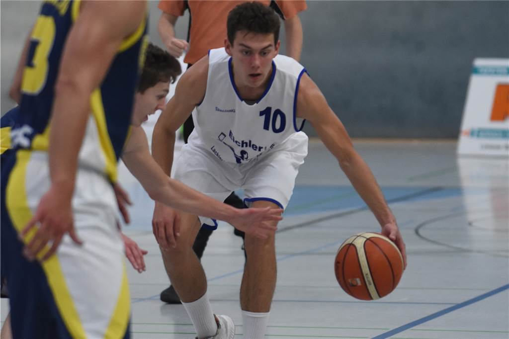Die LippeBaskets verlängern mit den „Millenium Boys“ Nils Brinkmann sicherte sich mehr Spielanteile.