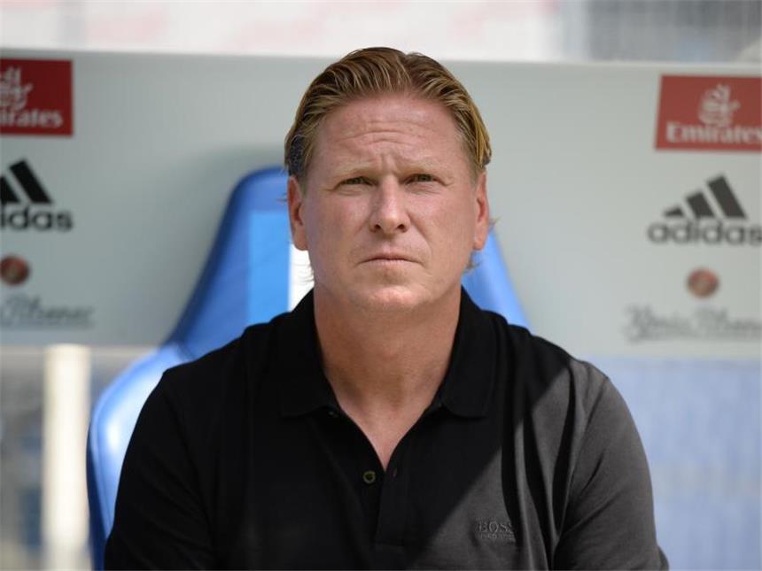 HSV schottet sich ab: Dreimal Geheimtraining Nimmt das Pokalspiel in Osanabrück nicht auf die leichte Schulter: HSV-Trainer Markus Gisdol. Foto: Daniel Reinhardt