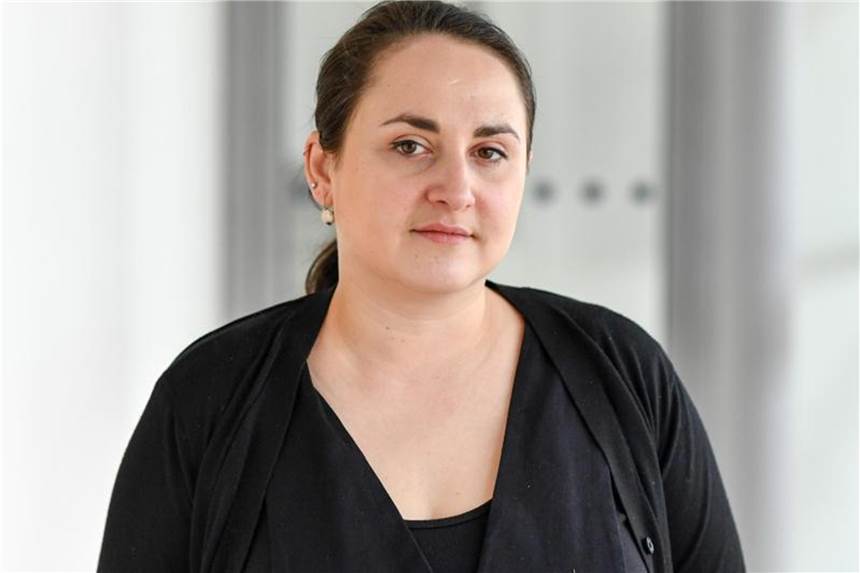 Nino Haratischwili, Theaterregisseurin, Dramatikerin und Romanautorin aus Georgien, wird zu Gast bei der Leipziger Buchmesse sein. Foto: Jens Kalaene