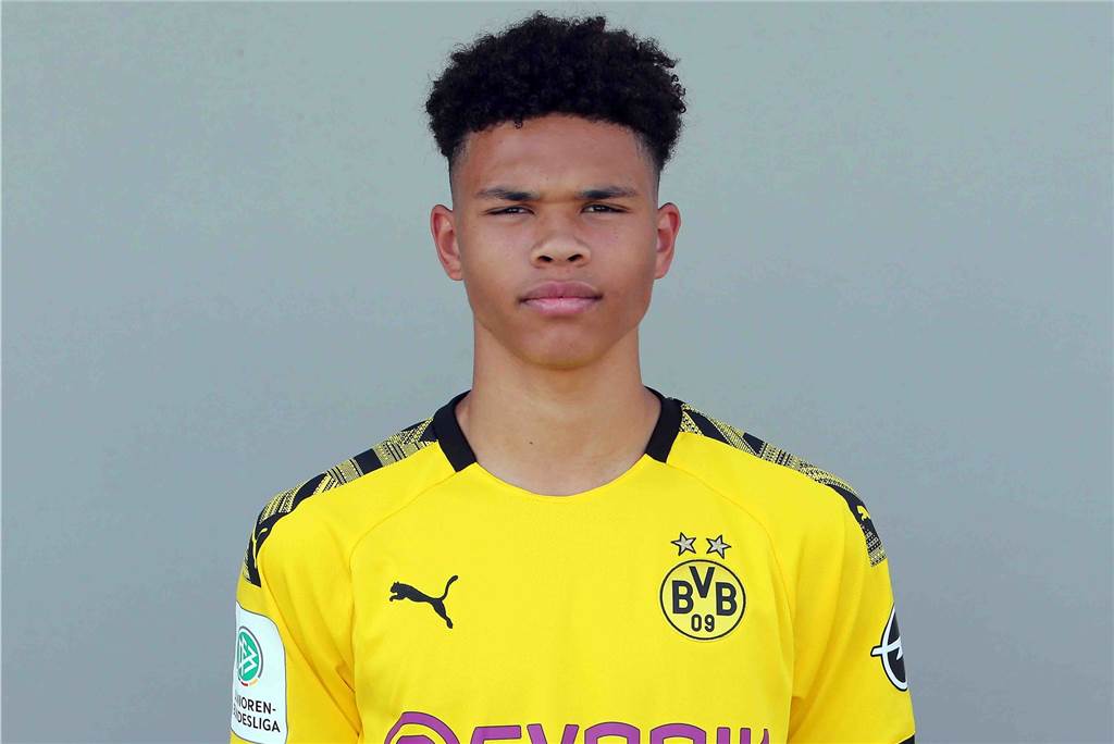 BVB bindet Talent bis 2023: „An den Profibereich heranführen“ Nnamdi Collins bekommt beim BVB einen Vertrag bis 2023.