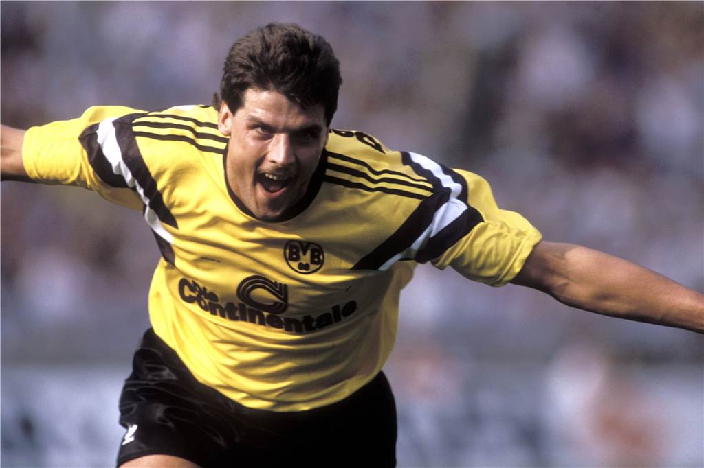 Nobby Dickel wird gegen Bremen im DFB-Pokalfinale zum Helden des BVB Nobby Dickel jubelt über seinen Treffer zum 1:1.