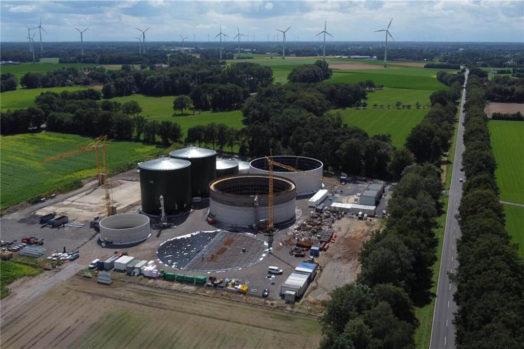 Biomethan-Anlage in Heek: Bezirksregierung segnet Bau und Betrieb ab Ein Lufbild der neuen Heeker Biogasanlage