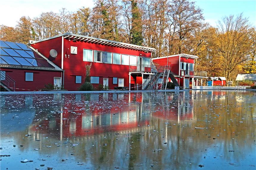 Noch ist das Becken des Elsebads leer, aber die Vorbereitungen für den Sommer 2020 laufen.