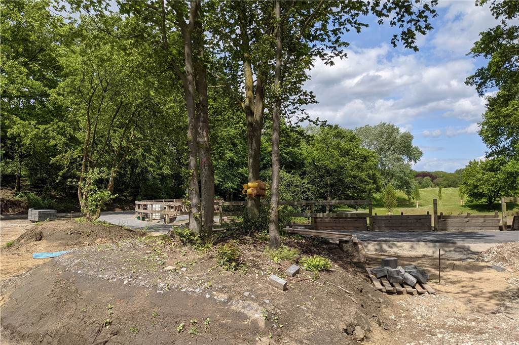 Bürgerpark Dorsten: Das Open-Air-Kulturprogramm für den Sommer steht Noch ist der Bereich der Terrassenbar eine Baustelle, doch die soll bis zum Beginn des Veranstaltungsreigens Vergangenheit sein.