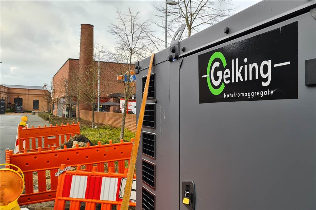Wochenmarkt: Verheißungsvoller Auftakt macht Hoffnung für Zukunft Noch läuft die Stromversorgung für den Wochenmarkt über ein Notstromaggregat. Dieses hat die Gemeinde unlängst für den Notfallinfopunkt in der Kreuzschule angeschafft.