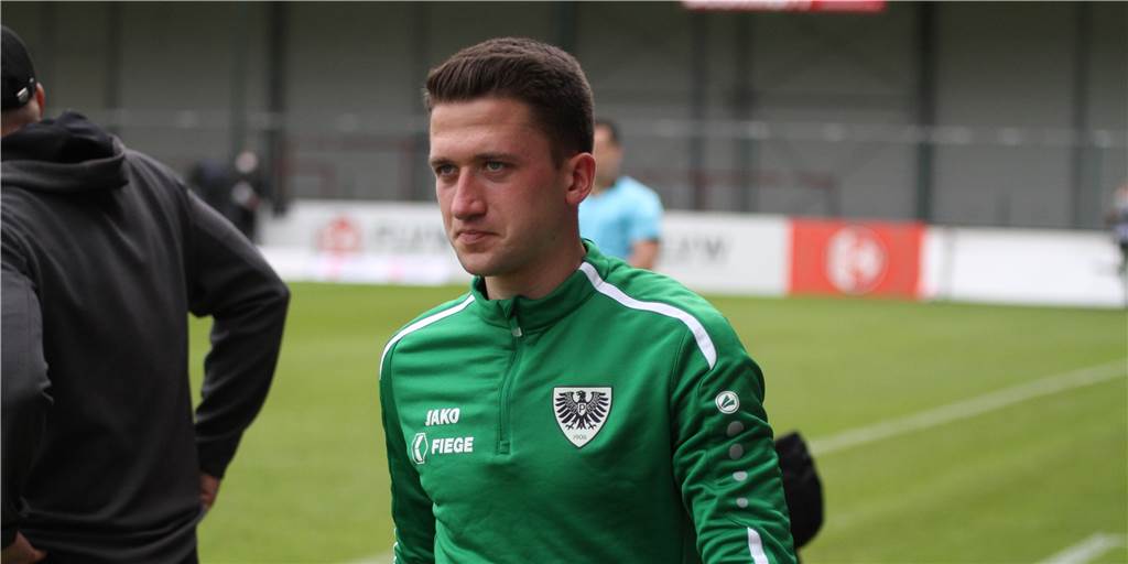 Olfener Fußballprofi Dominik Klann vor Sprung in die dritte Liga Noch trägt Dominik Klann den Adler auf der Brust. Die Zeichen des Spielers stehen beim Viertligisten vom SC Preußen Münster nach der Saison jedoch auf Abschied.