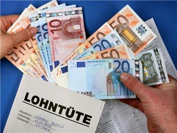 Nominal füllte sich die Lohntüte mit plus 4,1 Prozent gegenüber dem ersten Quartal 2010 so stark wie noch nie seit Beginn der Erhebung (nachgestelltes Symbolfoto).