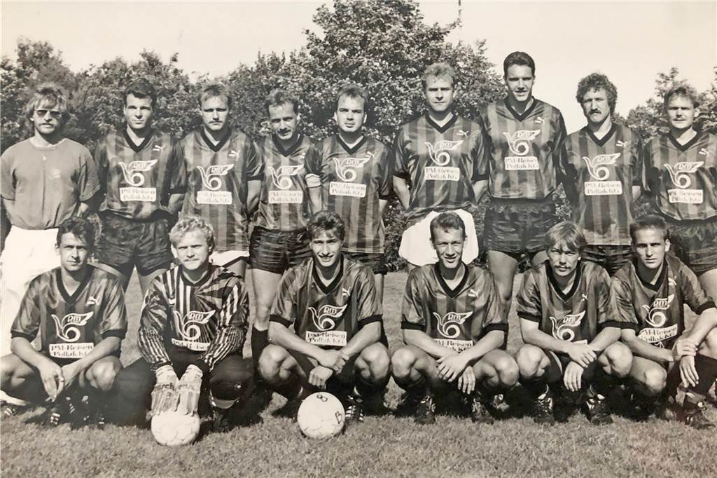 Als Norbert Elgert den SV Schermbeck in Schwimmflossen spielen ließ SV Schermbeck 1993/94 mit Trainer Norbert Elgert