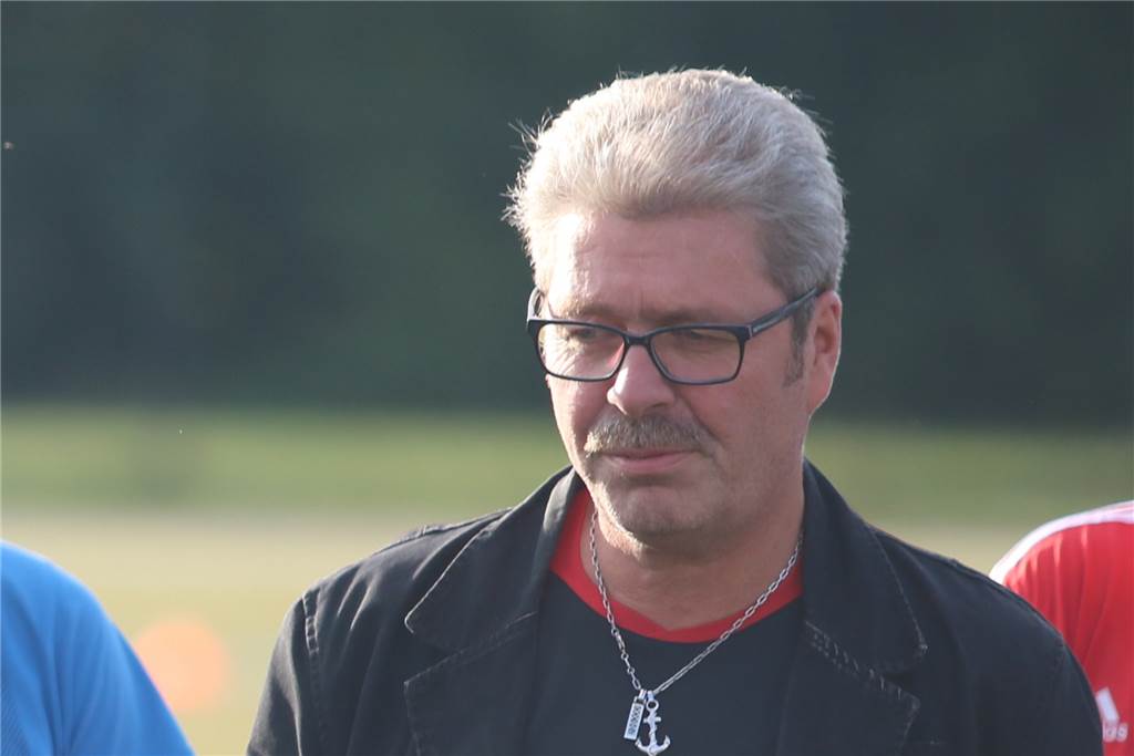 Bisherige Wechsel vom BV Brambauer zur SG Selm waren „Griff ins Klo“ Norbert Hanning holte eine ganze Reihe Spieler vom BV Brambauer zur SG Selm.
