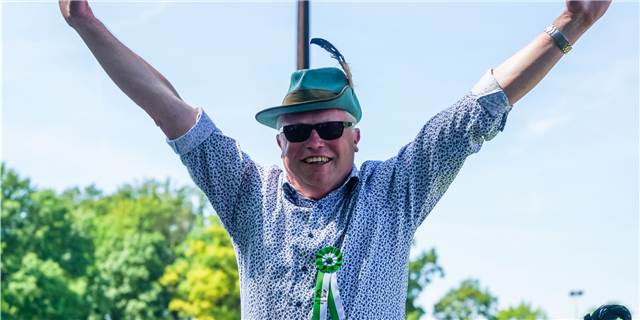 Norbert Hisker löst Dennis Kramer als Schützenkönig in Lünten ab