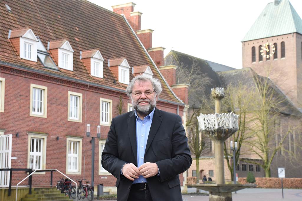 Jetzt anmelden: Podiumsdiskussion mit den Bürgermeisterkandidaten Norbert Wesseler ist Bürgermeisterkandidat der Vredener SPD.