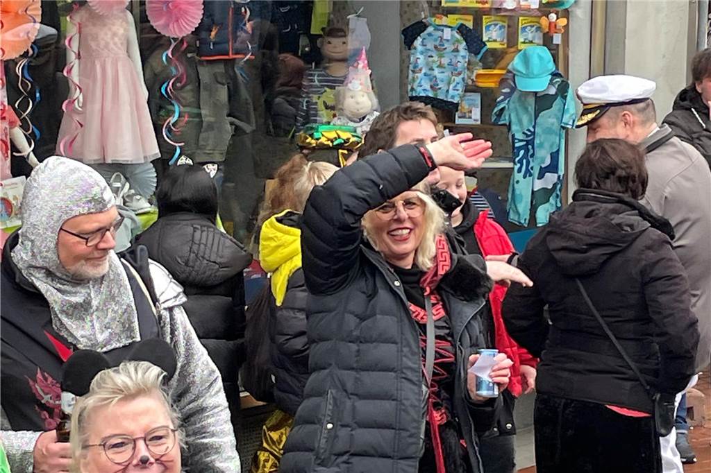 Nordkirchen feiert seinen bunten, fröhlichen Umzug mit mehr Besuchern als sonst und toller Stimmung.