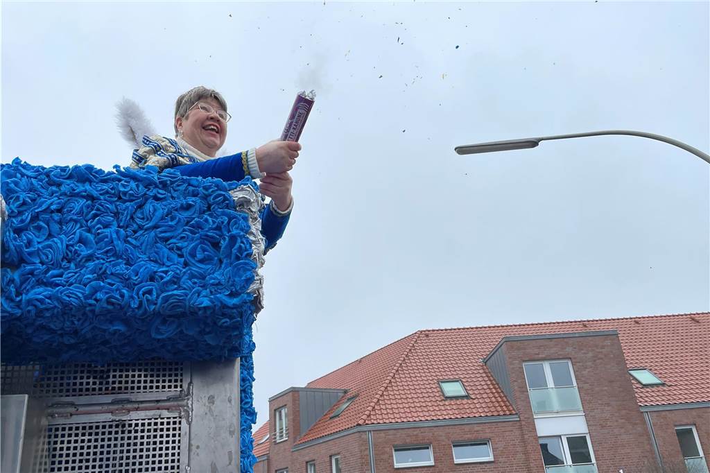 Nordkirchen feiert seinen bunten, fröhlichen Umzug mit mehr Besuchern als sonst und toller Stimmung.