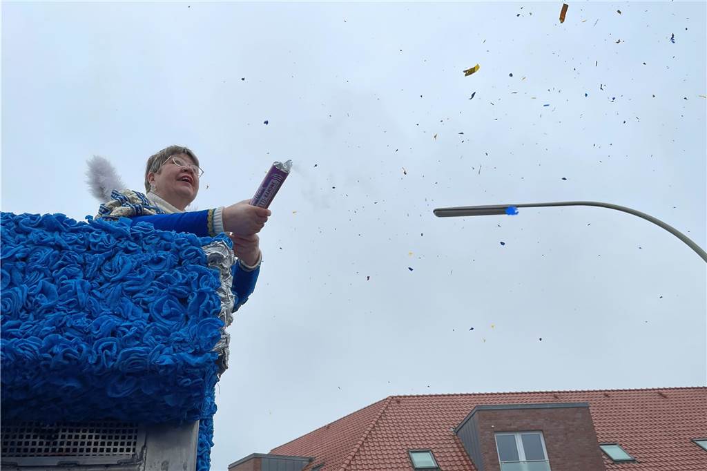Nordkirchen feiert seinen bunten, fröhlichen Umzug mit mehr Besuchern als sonst und toller Stimmung.