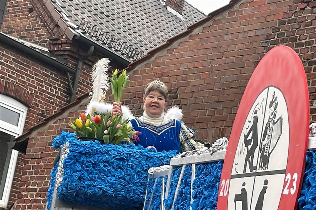 Nordkirchen feiert seinen bunten, fröhlichen Umzug mit mehr Besuchern als sonst und toller Stimmung.