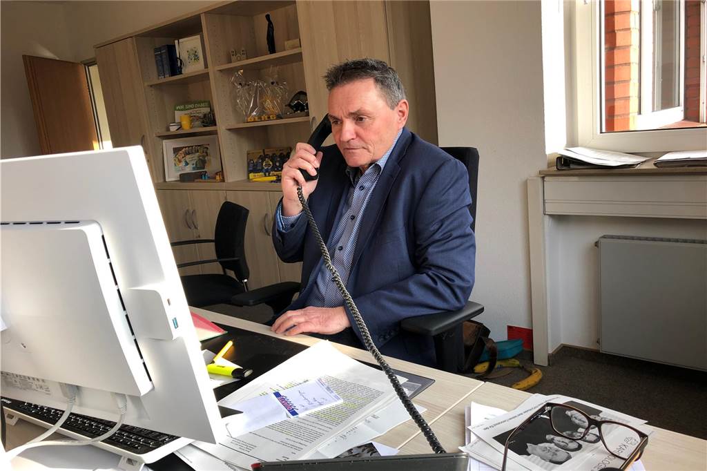Vorwurf gegen SPD-Politiker und Gemeinde: „Verknüpfung von Mandat und Beruf“ Nordkirchens Bürgermeister Diwetmar Bergmann kontert den Vorwurf, das Verfahren für das Hotelquartier werde intransparent durchgeführt: "Vertrauliche Gespräche gehören nicht in die Öffentlichkeit."