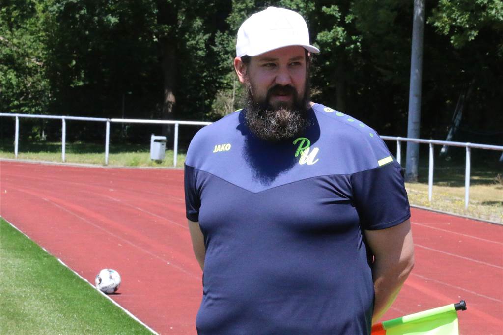 Aufsteiger FC Romania Unita will Vorurteile abbauen: „Wir sind hier kein Überteam“ Norman Koch ist Betreuer beim Fußball-C-Kreisligisten FC Romania Unita.