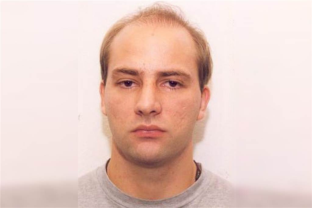Nach diesen 7 Personen fahndet die Polizei Dortmund aktuell Norman Volker Franz im Jahr 1998