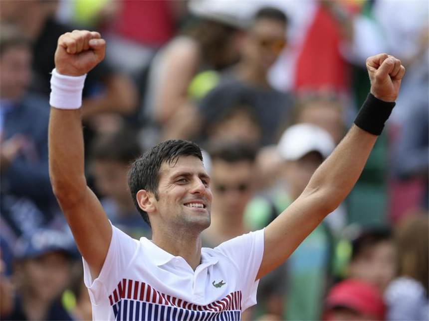 Djokovic und Nadal nehmen weiter Kurs auf Giganten-Duell Novak Djokovic jubelt nach seinem Sieg gegen Joao Sousa. Foto: David Vincent