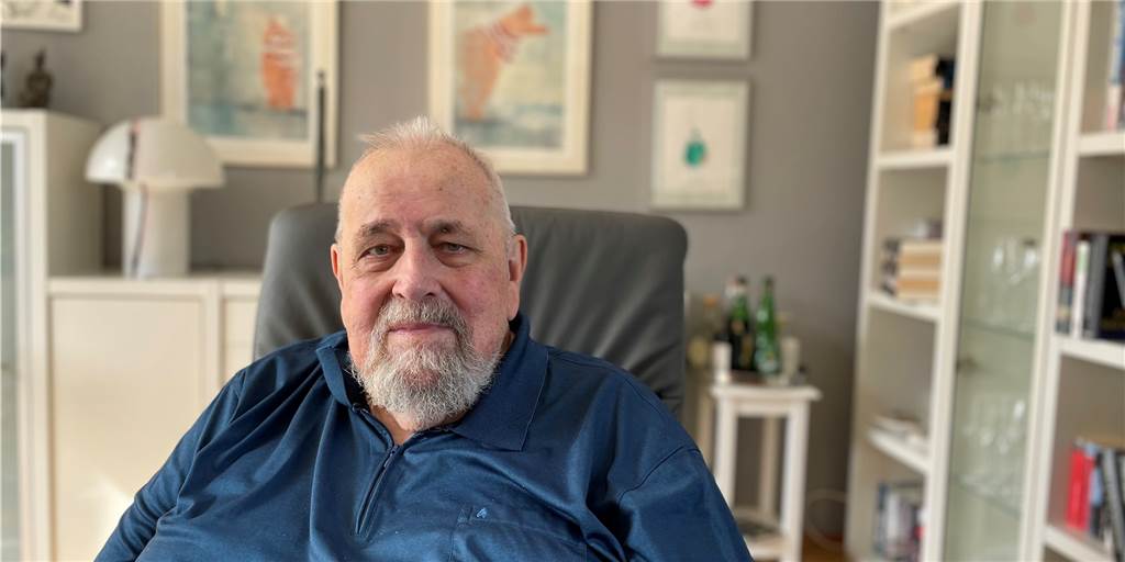 Ex-Bezirksbürgermeister Harald Hudy (SPD) in seiner Wohnung mitten in Huckarde.