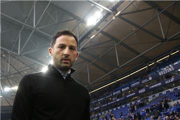 Nur 22 Spieler setzte Schalke-Trainer Domenico Tedesco in dieser Saison bislang ein, fünf Bankdrücker hoffen noch auf Einsatzzeiten.