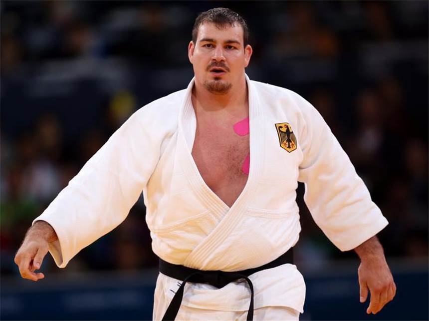 145-Kilo-Koloss Tölzer am Ziel - Endlich Judo-Medaille Nur im Halbfinale musste sich Tölzer geschlagen geben. Foto: Friso Gentsch