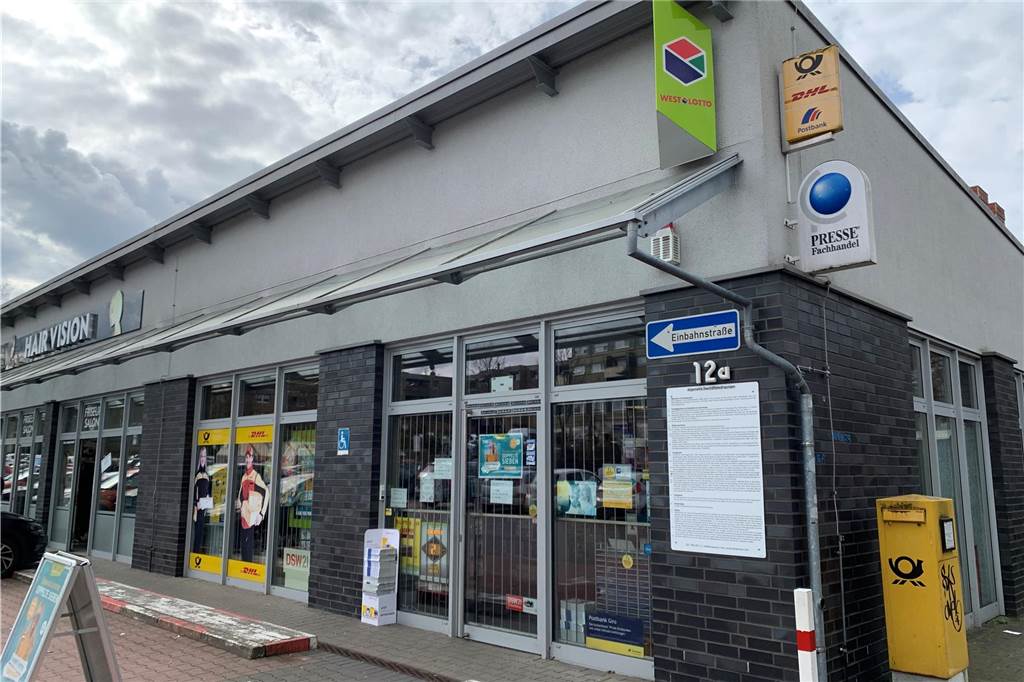 Zu sehen ist die Filiale von West-Lotto gegenüber von Rewe Richter in Dortmund-Kirchlinde an der Frohlinder Straße 12. 