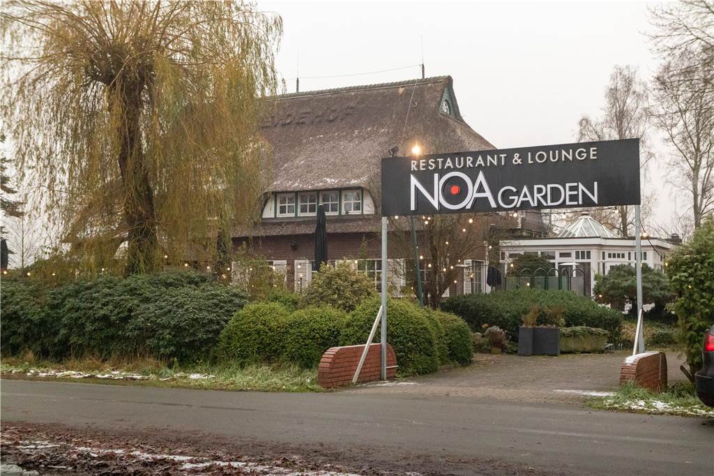 Noa Garden im Heidehof: Paradiesisch speisen in Dschungelatmosphäre Nur noch von außen erinnert das Gebäude an das ehemalige Restaurant Heidehof.
