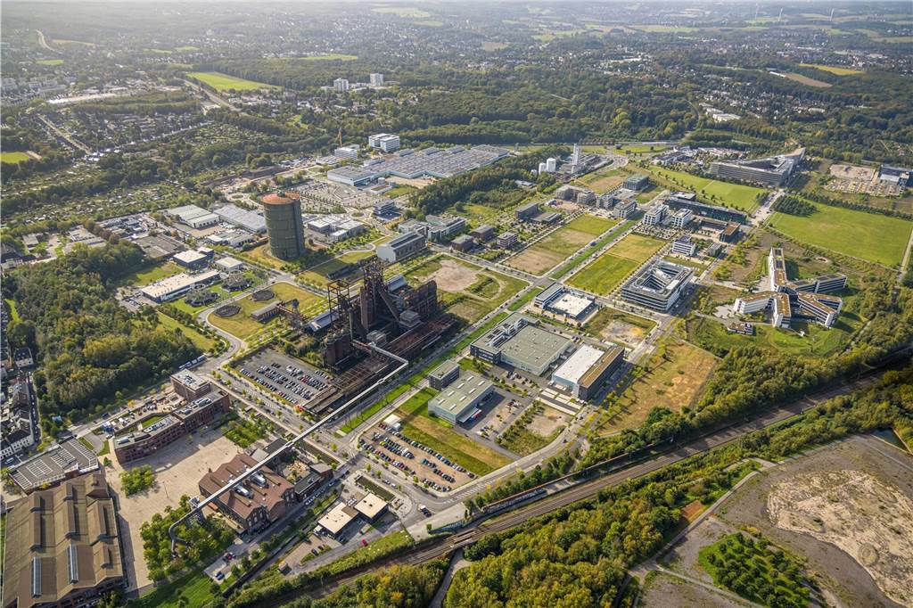 Neue Gewerbeflächen: Tauschidee der Wirtschaftsförderer stößt auf Kritik Luftbild des Industrie-Areals Phoenix-West in Dortmund.