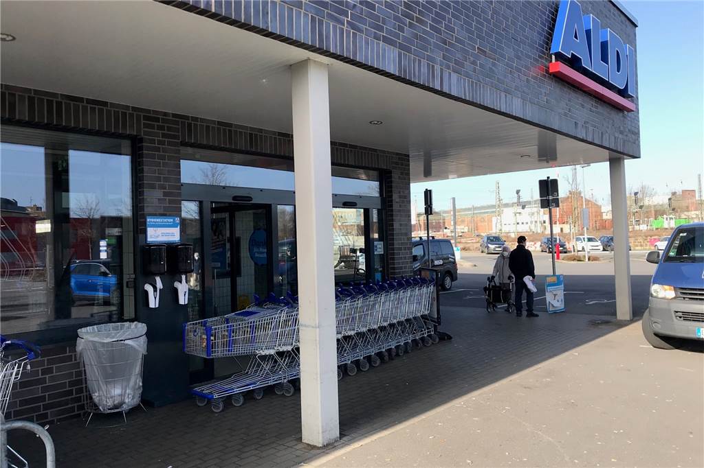 Aldi, Kaufland, Rewe und Edeka sparen Energie: Schließen jetzt alle früher? Ob auch die Schwerter Aldi-Filialen ab 1. November eher schließen, ist noch nicht bekannt.