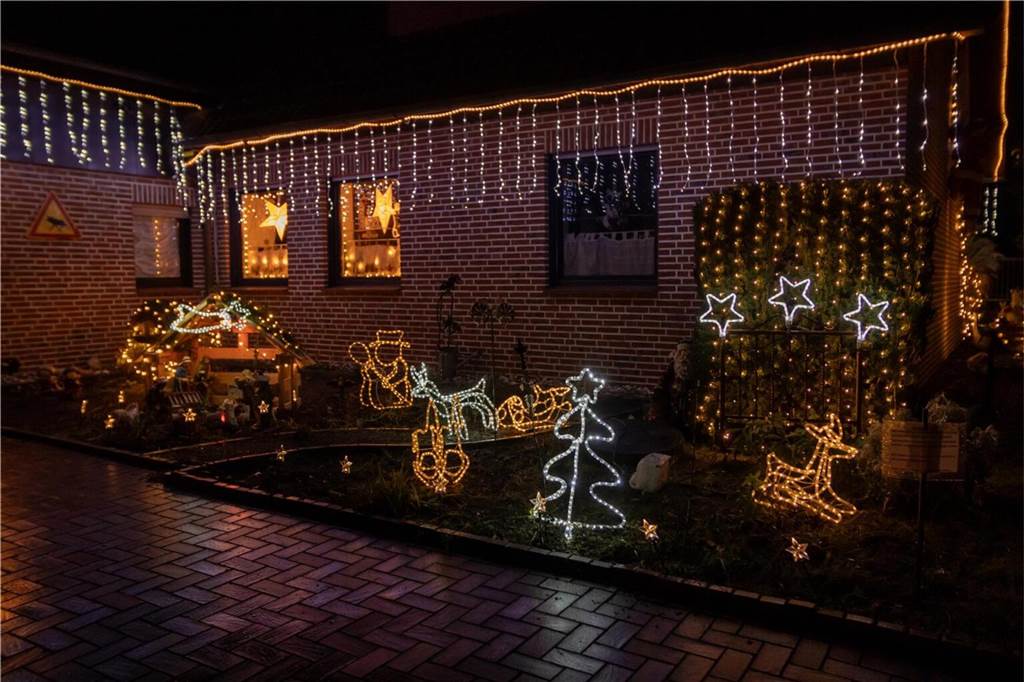 Beleuchtung von Stadtlohner Weihnachtshaus gestohlen Das Weihnachtshaus der Familie Witting am Gescher Dyk in Stadtlohn