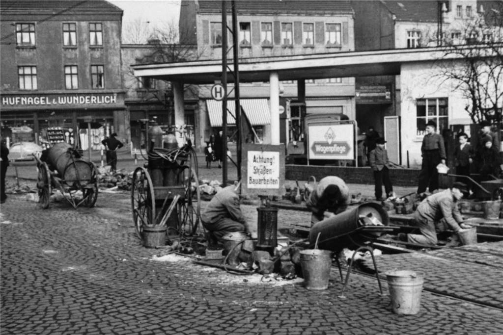 Idee für Straßenbahn von Dortmund nach Waltrop: Pro Bahn hat Zweifel Ob wieder neue Gleise verlegt werden zwischen Brambauer und Waltrop - das Foto ist undatiert, die Straßenbahn-Linie wurde aber 1904 eröffnet ? Der Vertreter von "Pro Bahn" ist skeptisch.