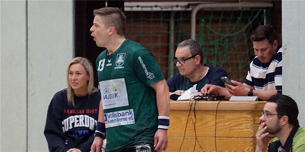 Oberadener Saison-Kehraus: Zwei Akteure verlassen die „Cobras“ Oberadens Spielertrainer Mats Yannick Roth fordert im letzten Spiel des Jahres nochmals volles Engagement von den „Cobras“ ein.