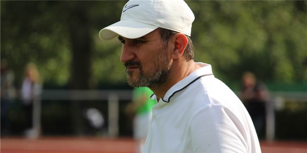 SuS Oberaden will alles anders machen als in der letzten Saison: „Wir haben schon Muffe“ Oberadens Trainer und Sportlicher Leiter Birol Dereli will nach den verpassten Aufstiegen der beiden vergangenen Saisons einiges anders machen.