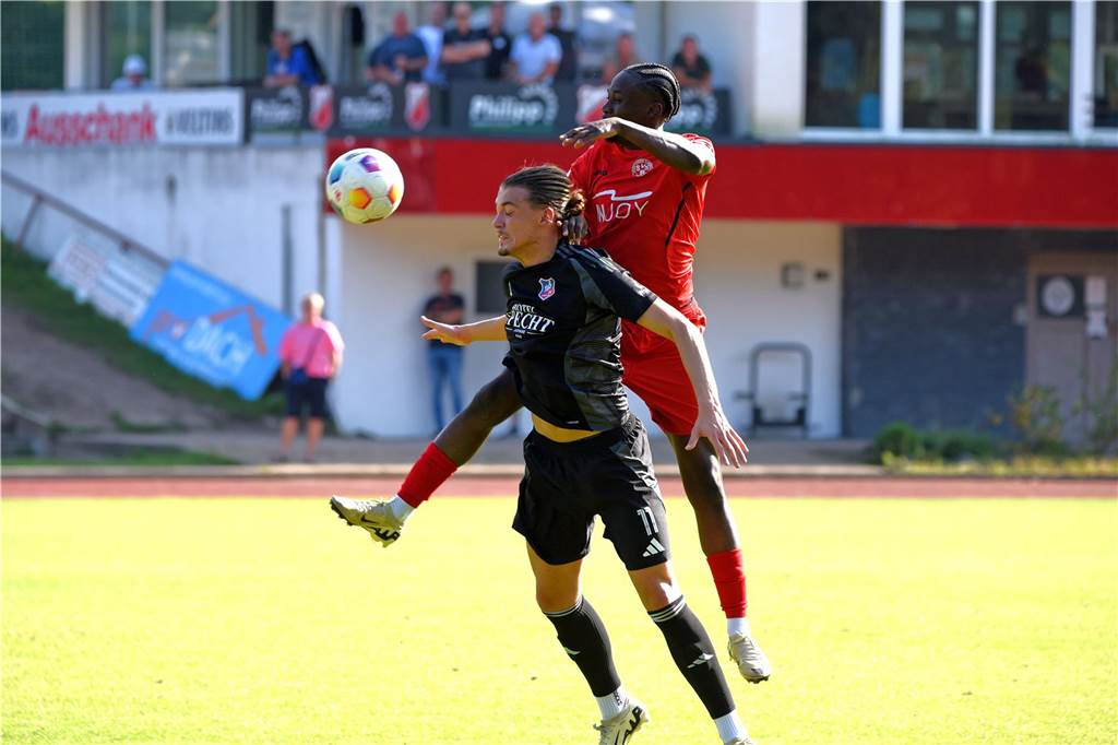 Oberliga Westfalen - SV Schermbeck - TuS Bövinghausen 2:0 (2:0)