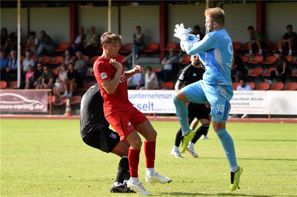 Oberliga Westfalen - SV Schermbeck - TuS Bövinghausen 2:0 (2:0)