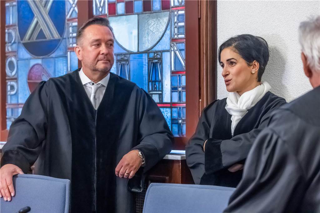 Fall Mouhamed Dramé: Fünf Polizisten auf der Anklagebank Oberstaatsanwalt Carsten Dombert und Staatsanwältin Gülkiz Yazir vor Beginn des ersten Prozesstages.