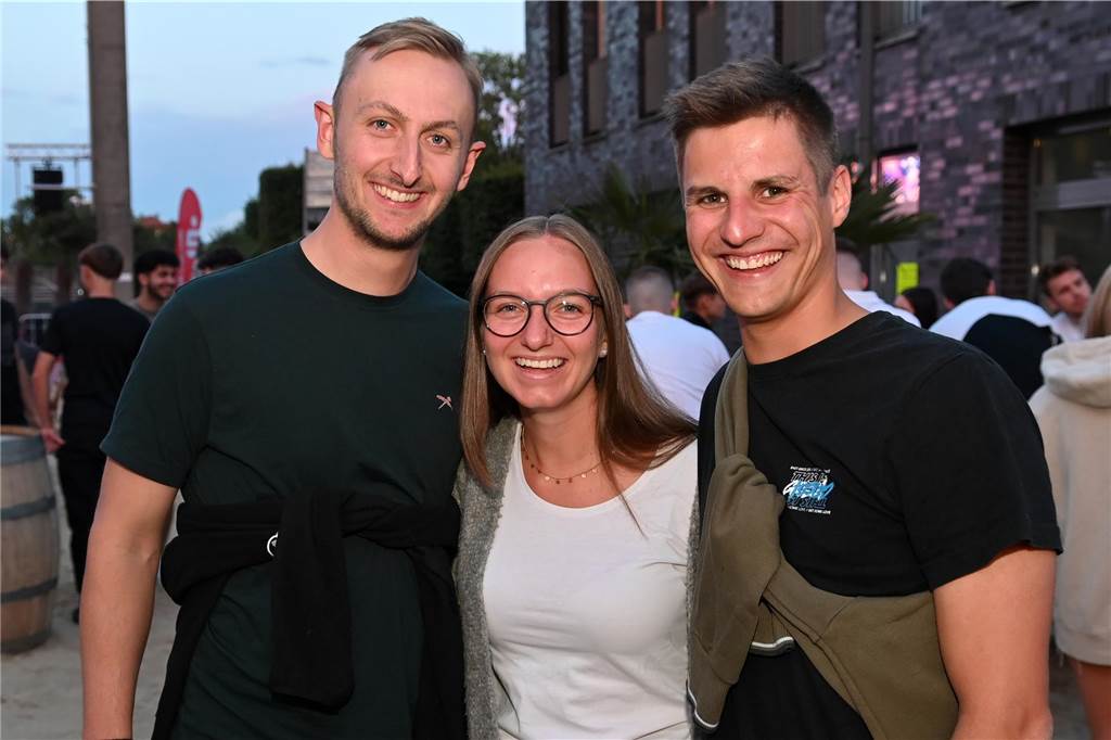 Obwohl Deutschland nicht im Finale stand, wollten in Dorsten zahlreiche Fußball-Fans das Spiel beim Public Viewing sehen.