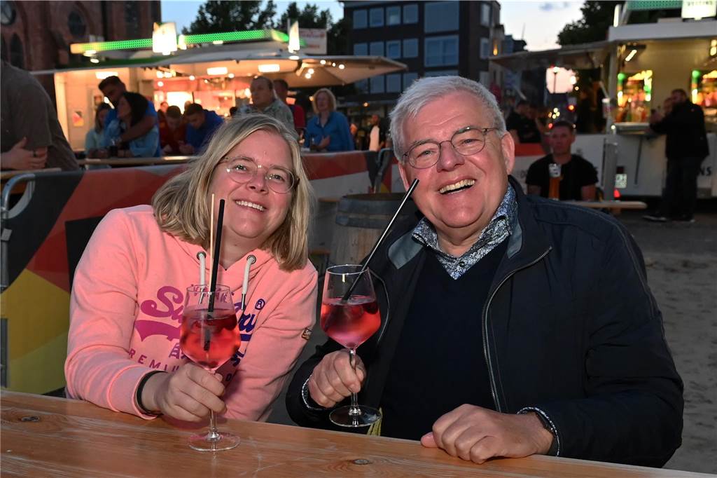 Obwohl Deutschland nicht im Finale stand, wollten in Dorsten zahlreiche Fußball-Fans das Spiel beim Public Viewing sehen.