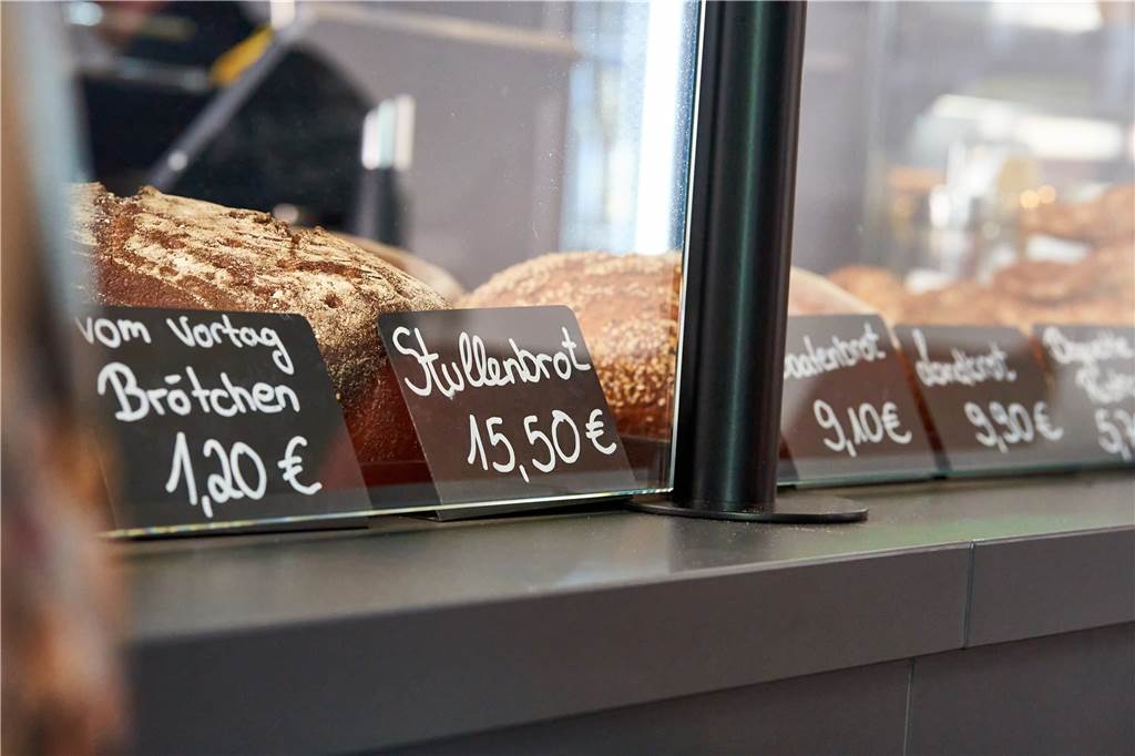 „Lieber kurz und schmerzlos“: Besondere Bäckerei im Kreuzviertel schließt überraschend Obwohl die Preise schon einmal deutlich angehoben worden sind, können sie nicht mehr gehalten werden.