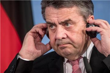 Obwohl er zu dem Zeitpunkt der beliebteste SPD-Politiker war, wollte die neue SPD-Spitze um Andrea Nahles und Olaf Scholz (SPD) den streitbaren Gabriel nicht mehr im neuen Bundeskabinett haben. Foto: Michael Kappeler