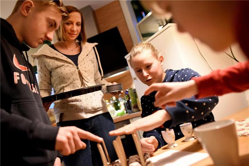 Warum feste Termine in der Familie wichtig sind Öfter mal etwas gemeinsam machen - das ist für den Zusammenhalt Familien sehr wichtig. Foto: Henning Kaiser