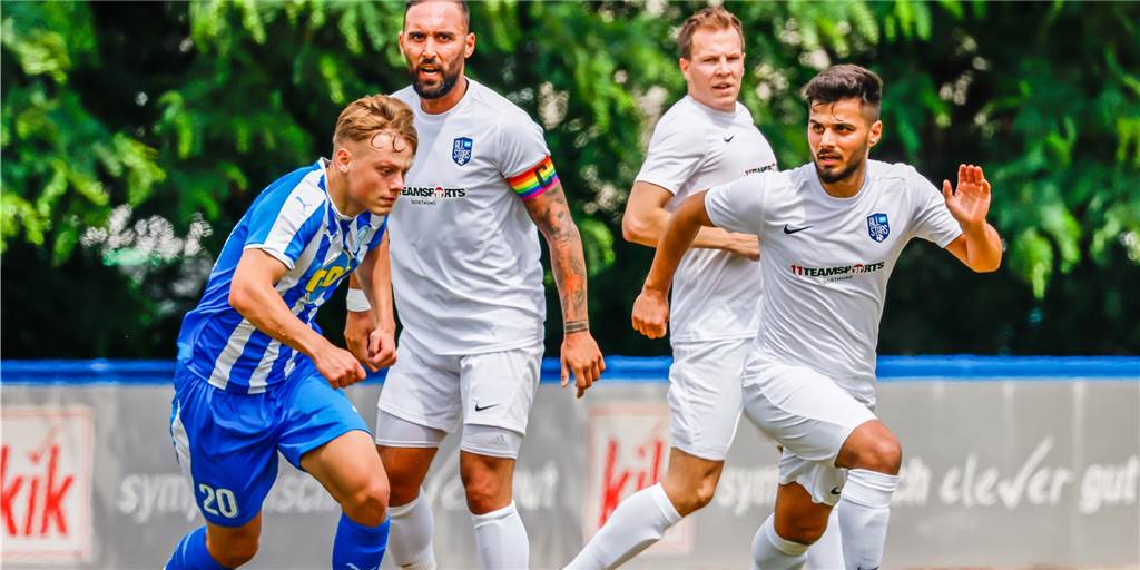 RN-Allstars: Mit einem Gelsenkirchener und Dortmunds Entdeckung der Saison gegen den ASC 09 Ömer Akman (r.) gehört zu den besten Mittelfeldspielern Dortmunds. Ist er auch in diesem Jahr ein Allstar?