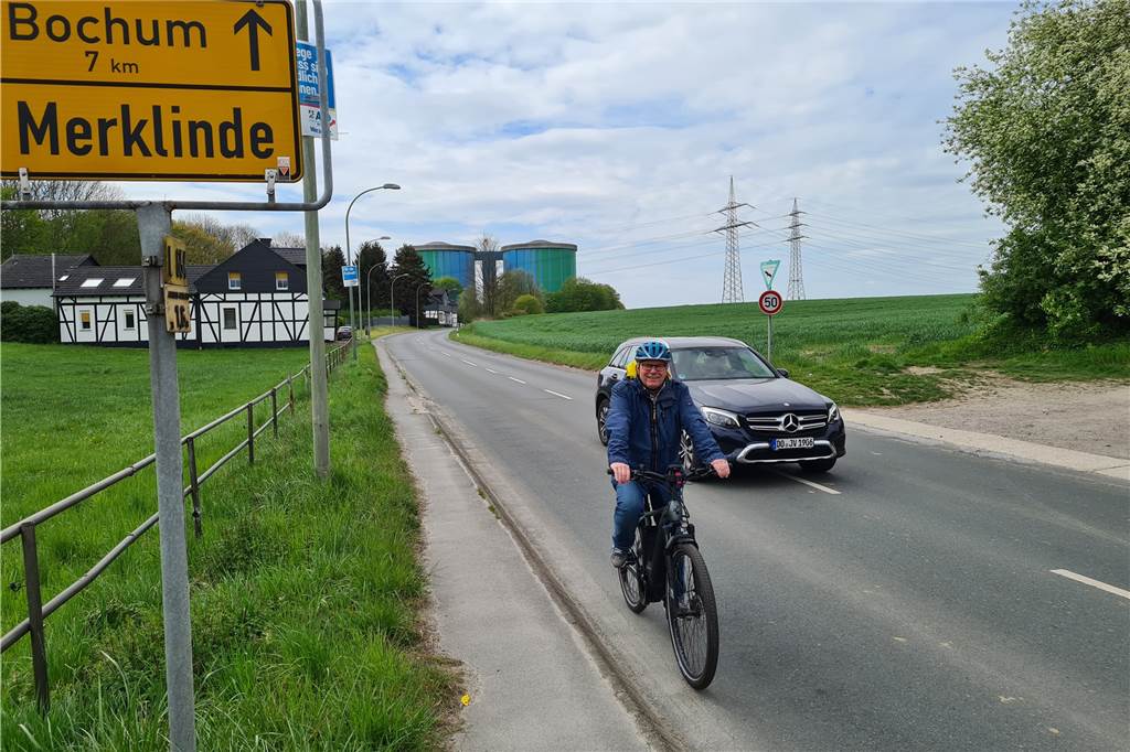 Das Radwegenetz Castrop-Rauxels ist ein Flickenteppich Oft müssen sich Radfahrer in den Autoverkehr einreihen.
