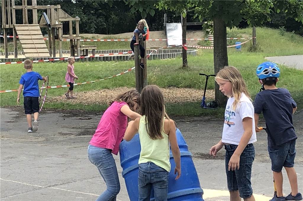 Jetzt anmelden für Offene Ganztagsschule und Übermittagsbetreuung in Selm OGS-Kinder haben Anspruch auf Teilnahme an den Ferienbetreuungen.