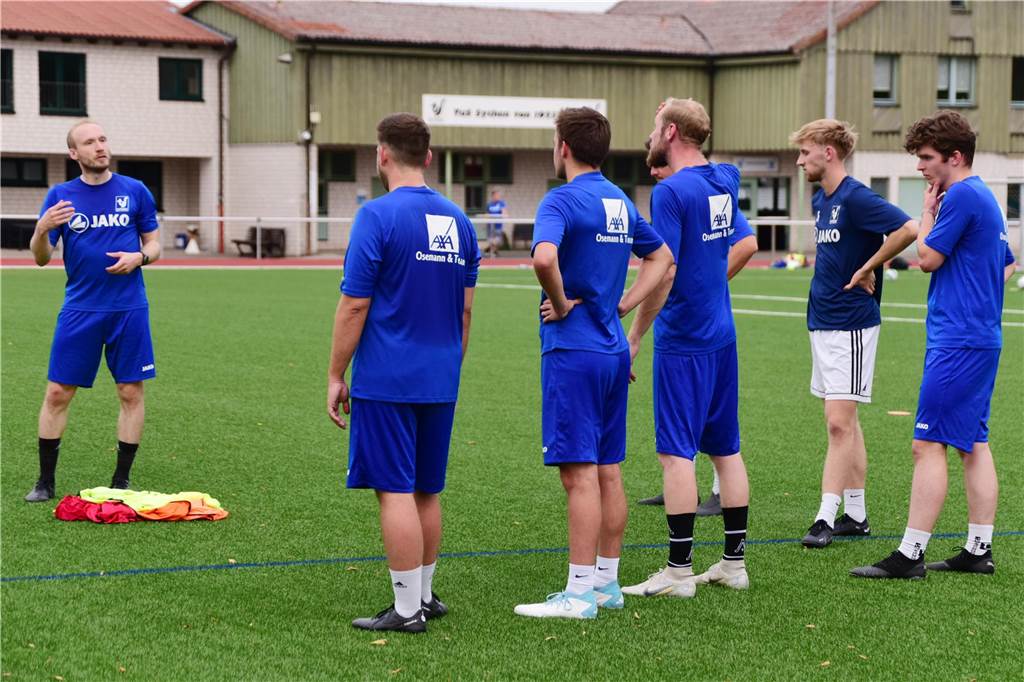 Ohne Trainer Dennis Schulz, aber dafür mit vielen Spielern ist der TuS Sythen in die Vorbereitung auf die A-Liga-Saison 2023/24 gestartet.
