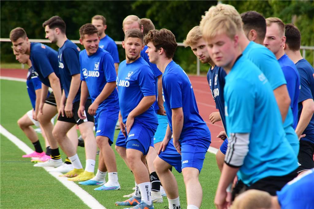 Ohne Trainer Dennis Schulz, aber dafür mit vielen Spielern ist der TuS Sythen in die Vorbereitung auf die A-Liga-Saison 2023/24 gestartet.