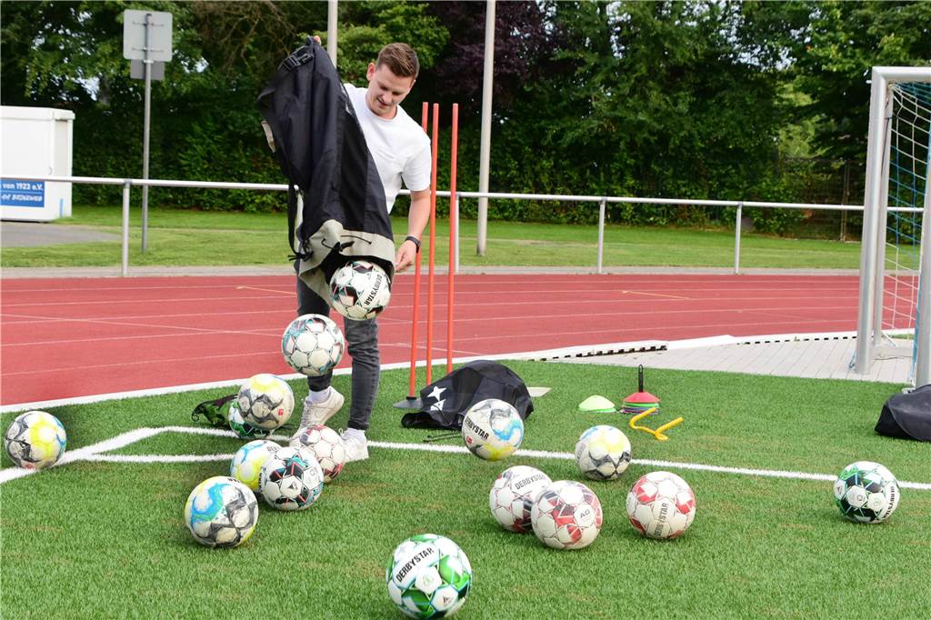 Ohne Trainer Dennis Schulz, aber dafür mit vielen Spielern ist der TuS Sythen in die Vorbereitung auf die A-Liga-Saison 2023/24 gestartet.
