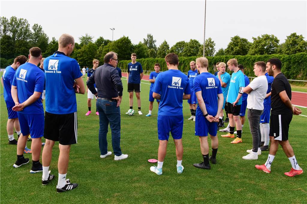 Ohne Trainer Dennis Schulz, aber dafür mit vielen Spielern ist der TuS Sythen in die Vorbereitung auf die A-Liga-Saison 2023/24 gestartet.